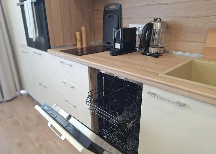 Skyline 44 * Варна